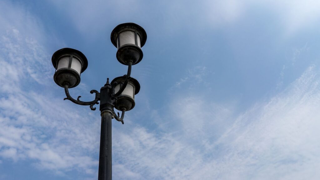 Mercury Vapor and Metal Halide Lights